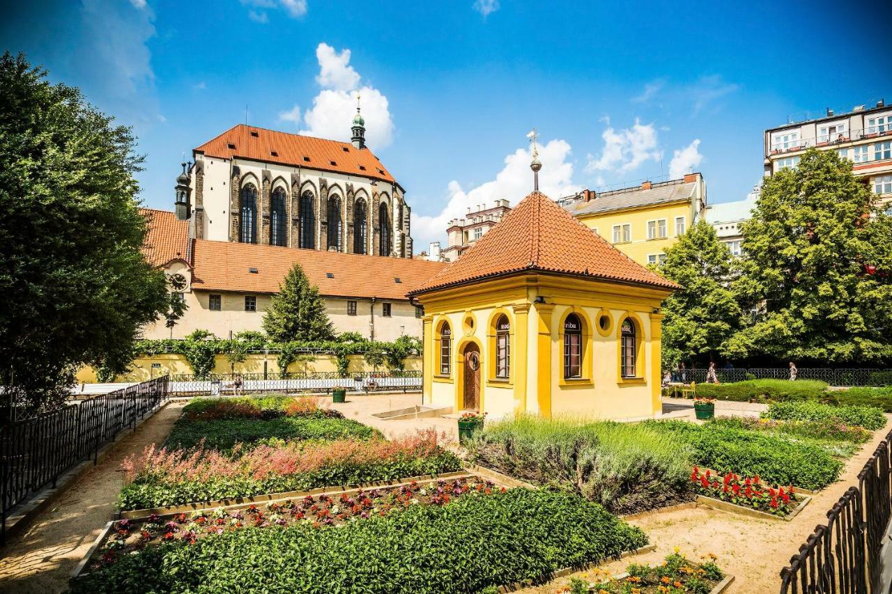 Prostorny 3 Pokojovy Apartman S Dvema Terasami Prague Exterior photo